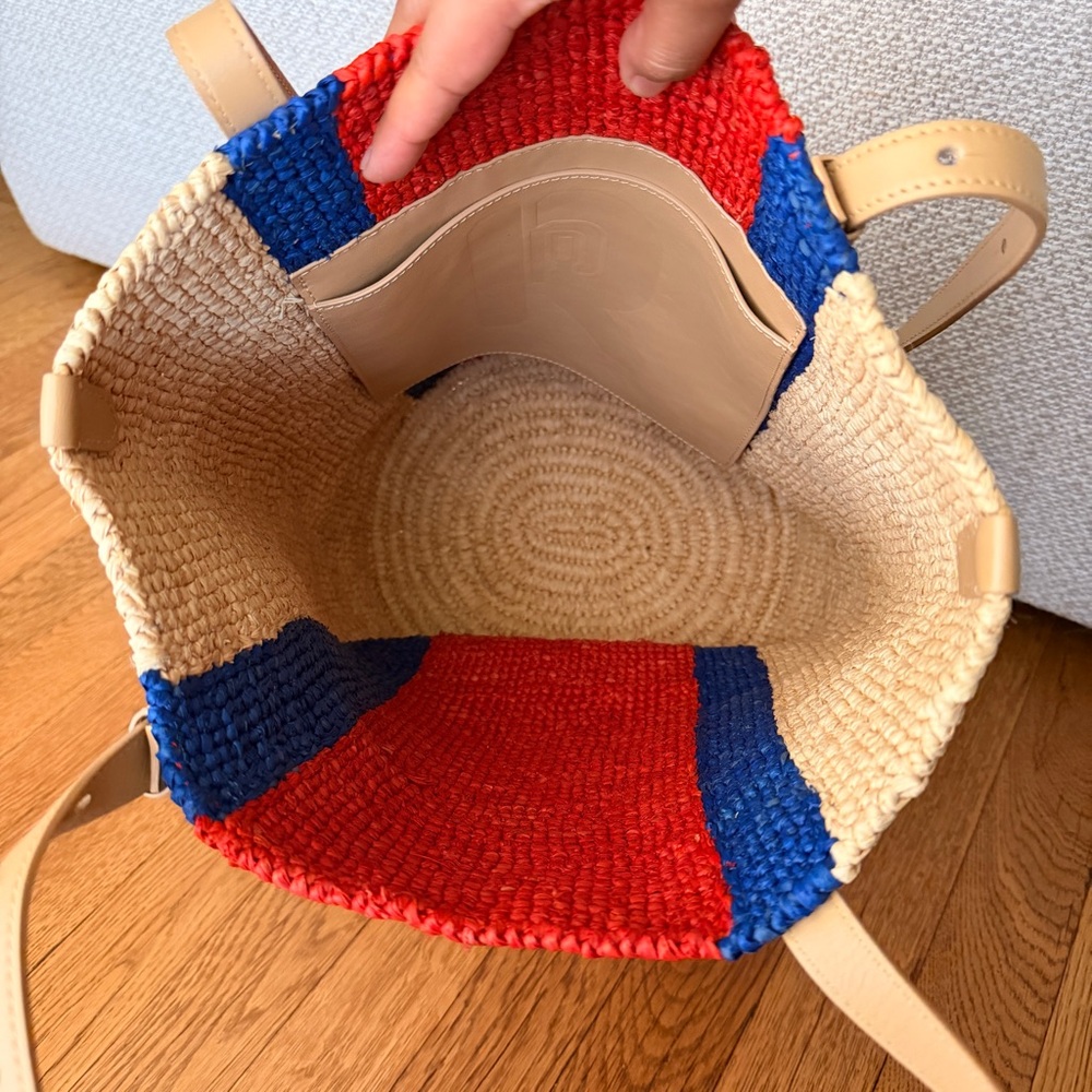 RABANNE LOGO-EMBOSSED RAFFIA BASKET BAG - Picture 7 of 11